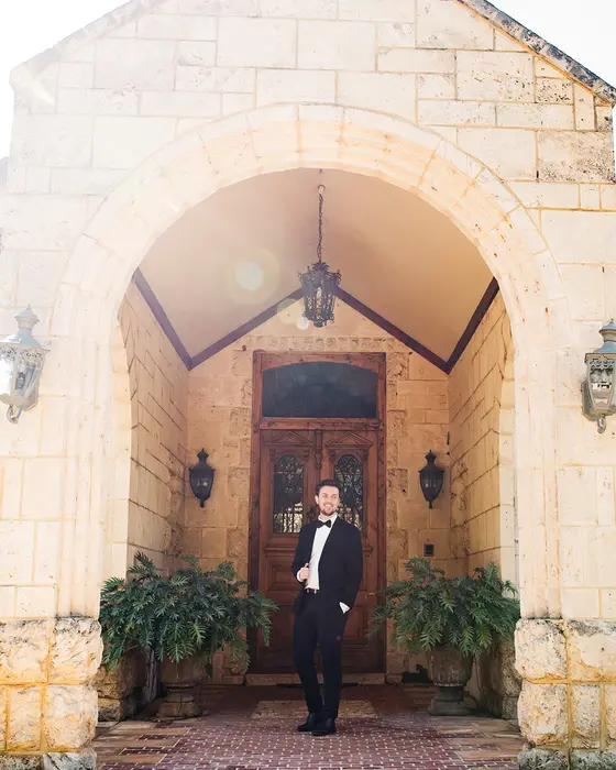 Mitchell Martin arriving to set up at a Perth wedding venue